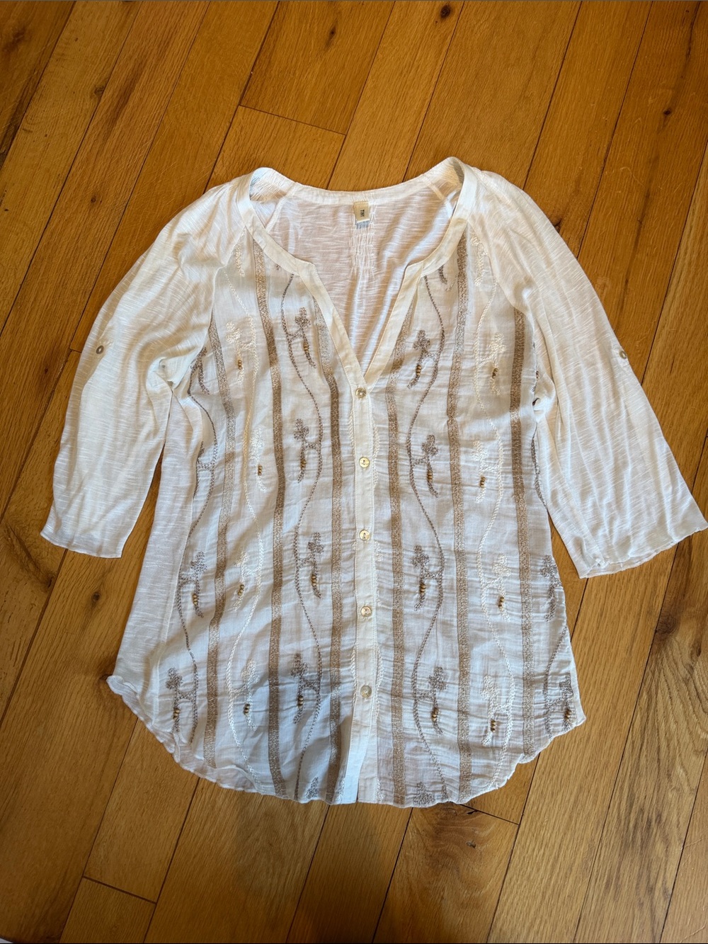 TINY BY ANTHROPOLOGIE Cotton/Silk Embroidered 3/4 Sleeve Top Small - C69-034